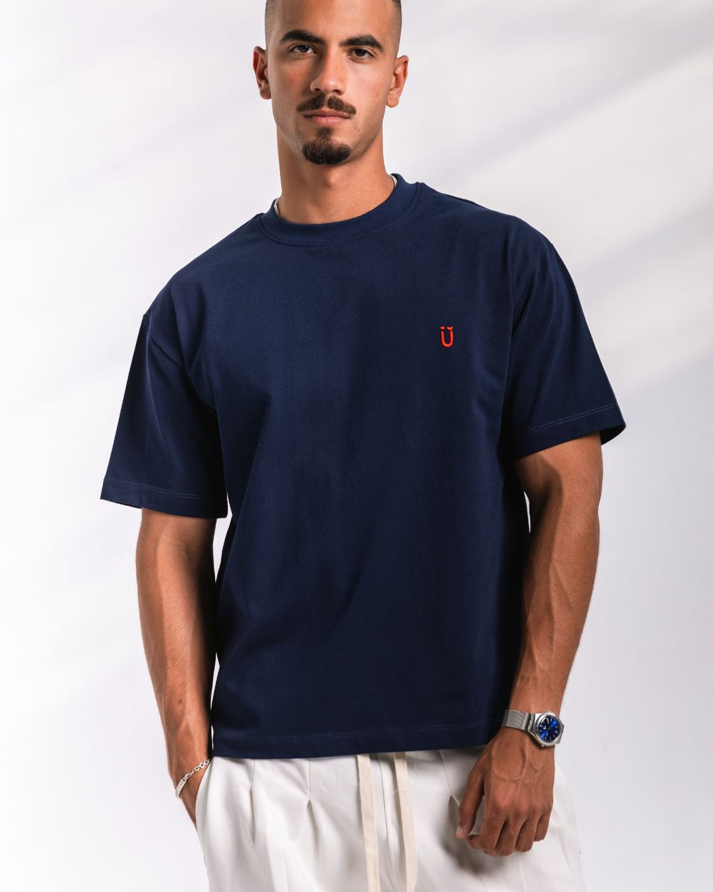 U stitched logo Tee