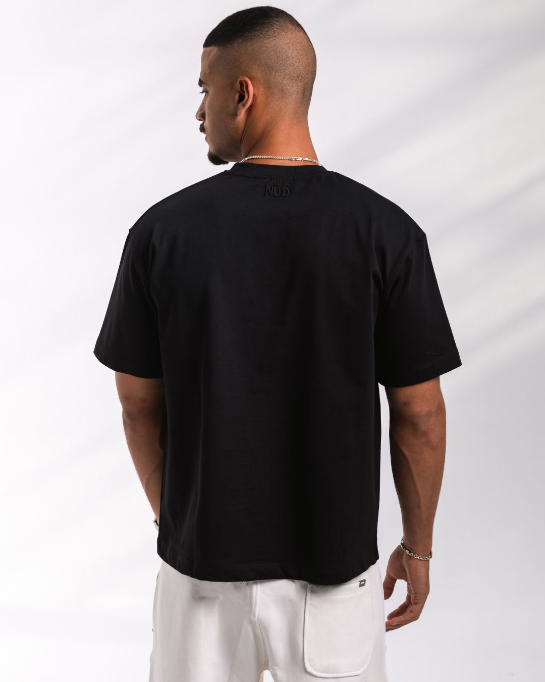U stitched logo Tee