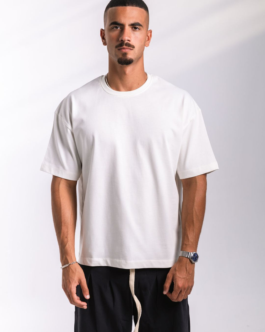 U stitched logo Tee