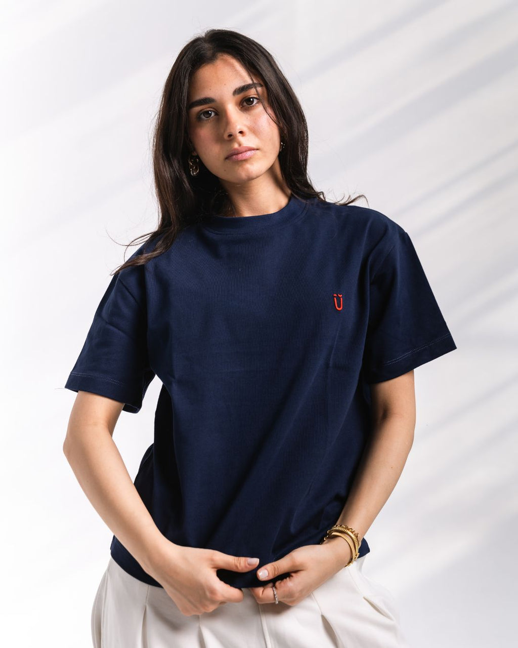 U stitched logo Tee