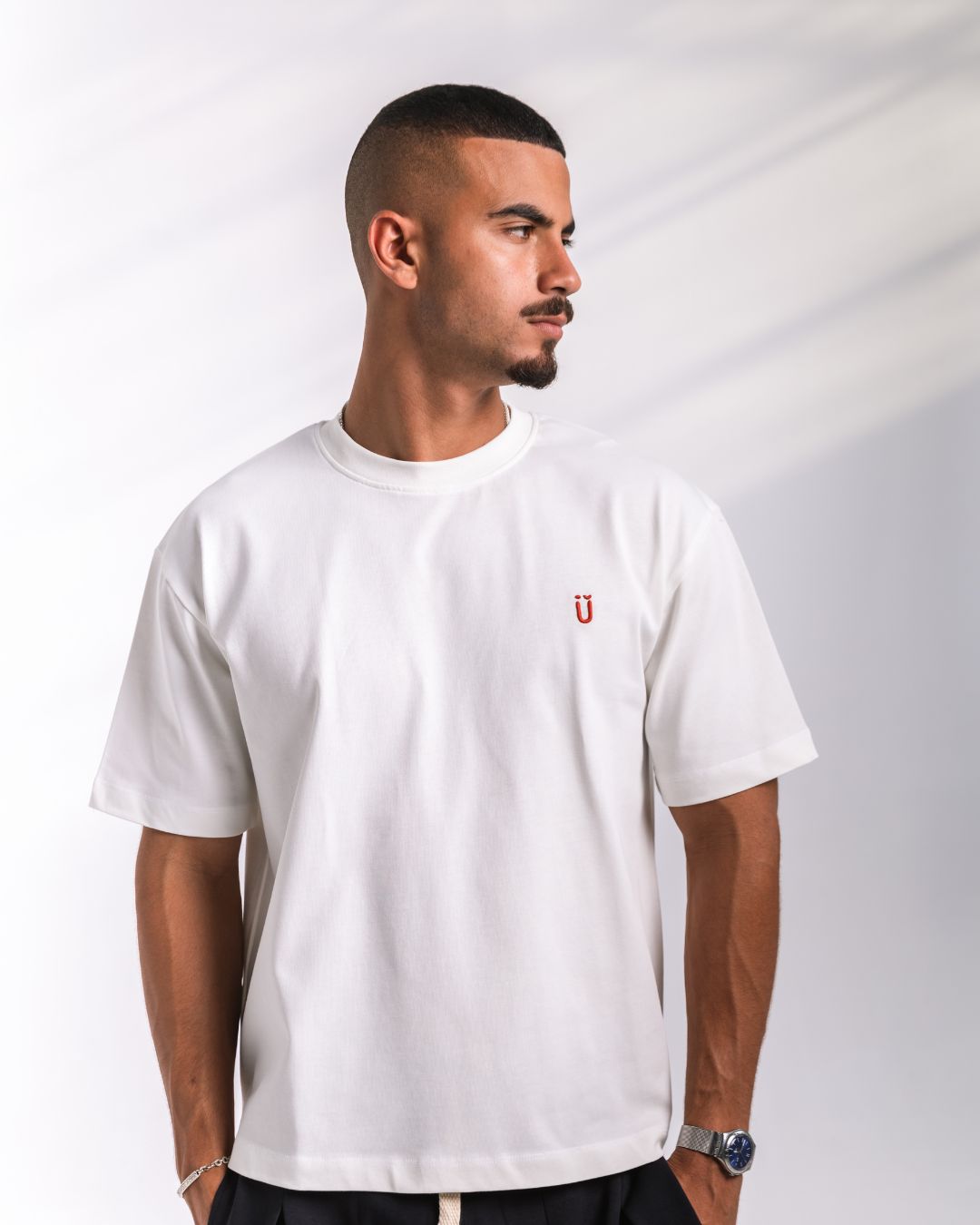 U stitched logo Tee