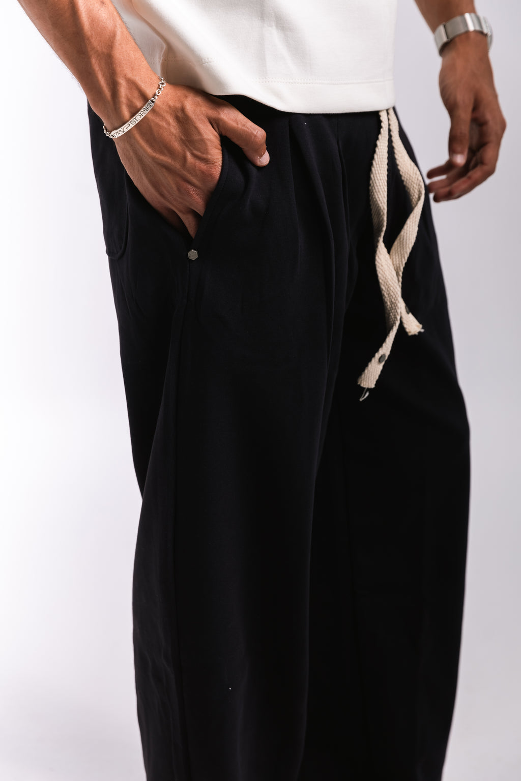 Premium Pleated Sweatpants (black)