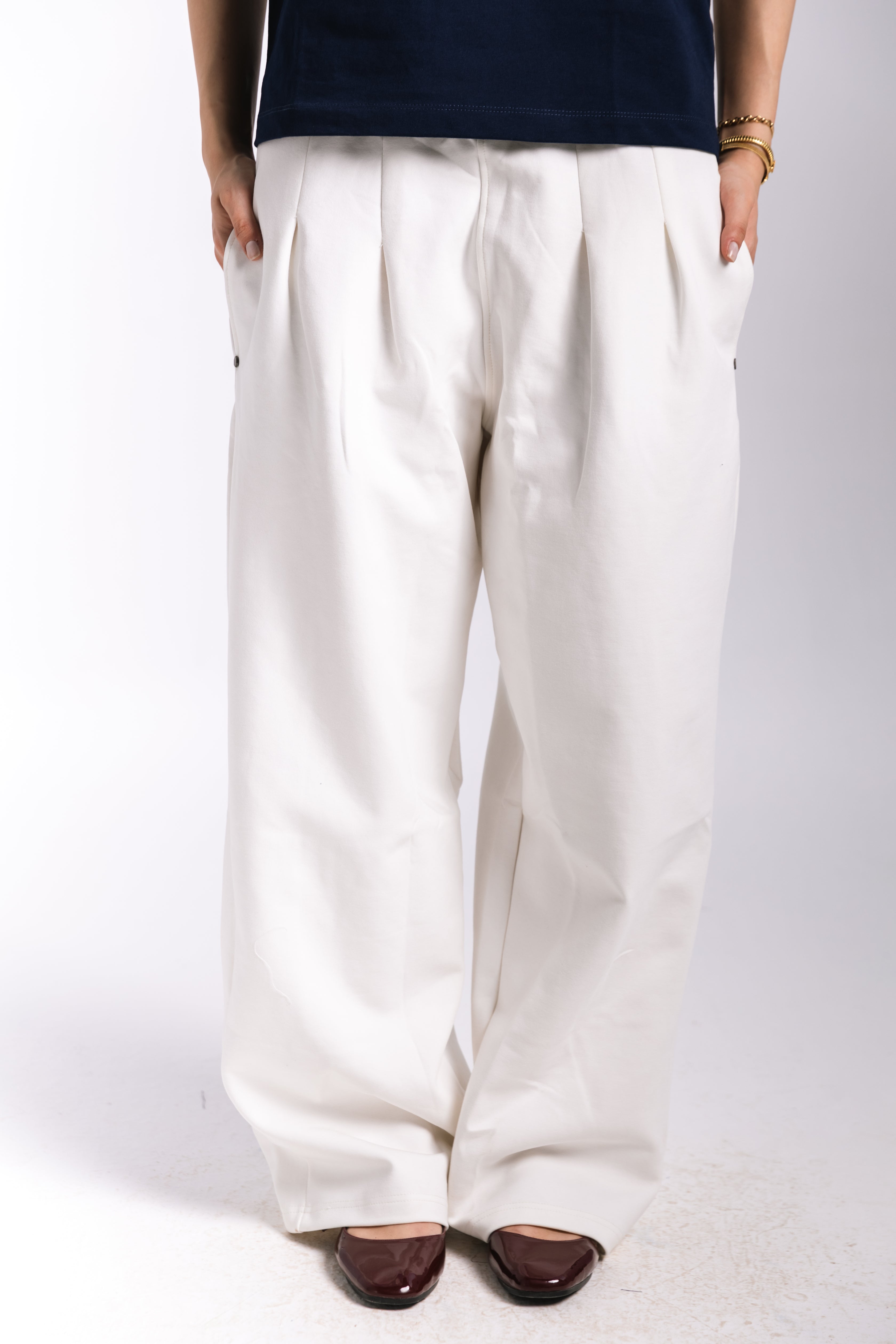 Premium Pleated Sweatpants (white)