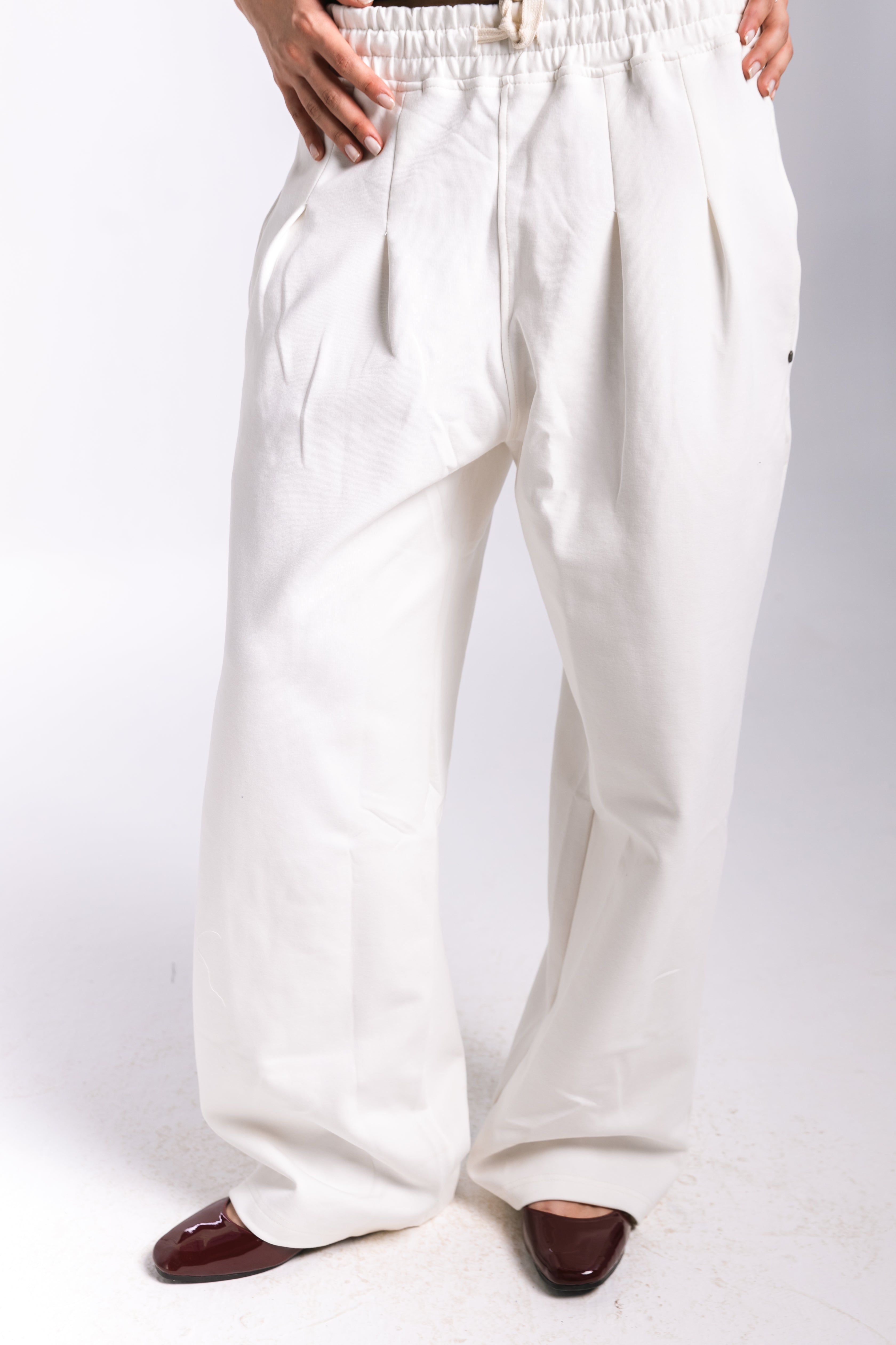 Premium Pleated Sweatpants (white)