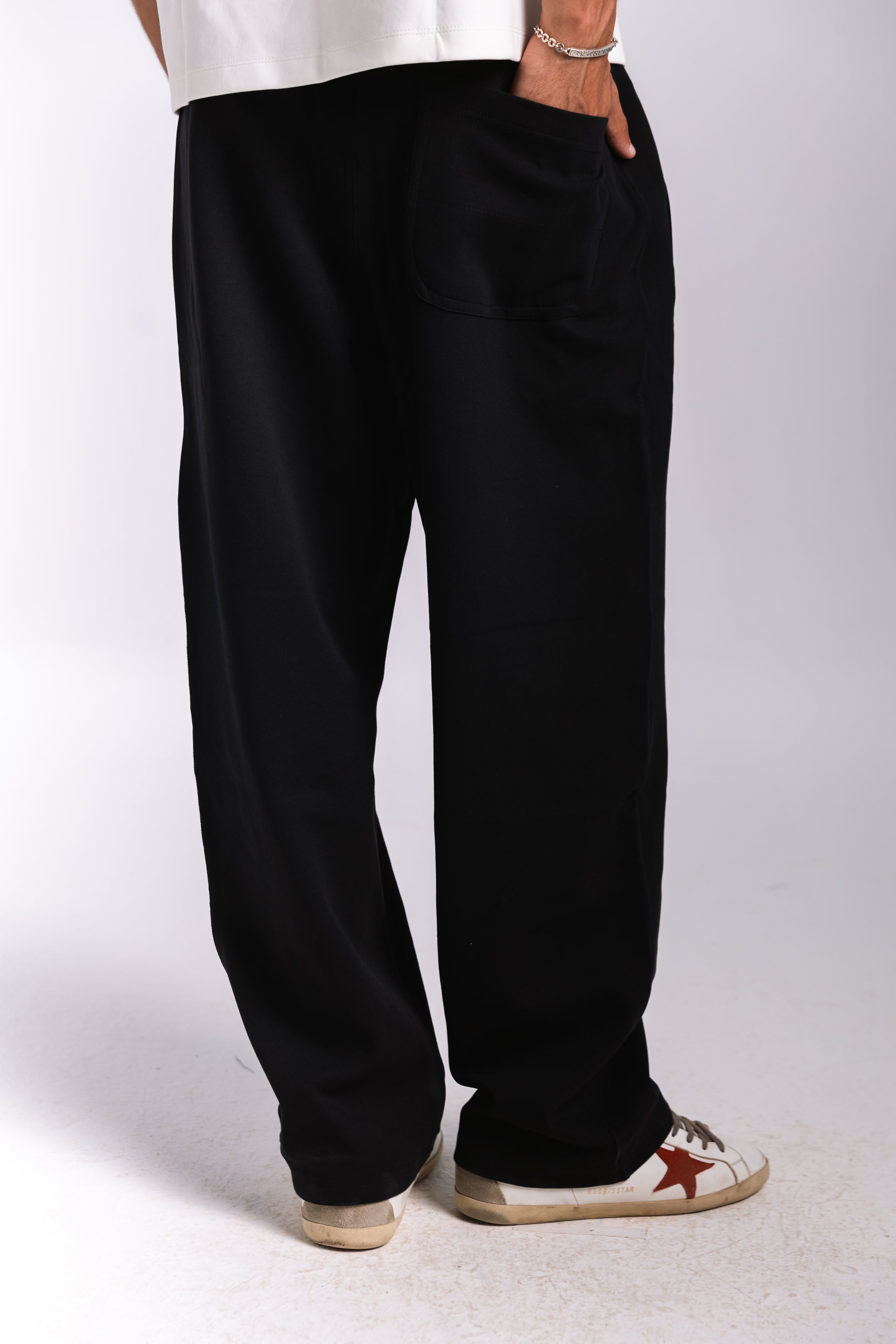 Light Weight Sweatpants (black)